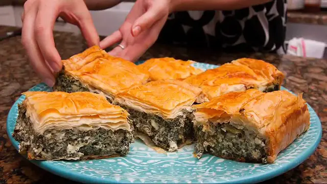 Video thumbnail for spanakopita recipe
