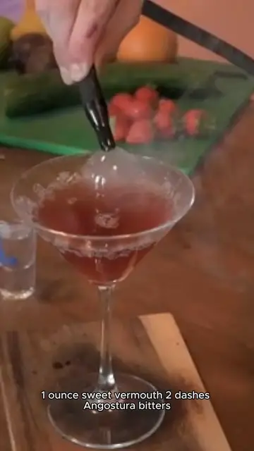 Video thumbnail for manhattan cocktail recipe