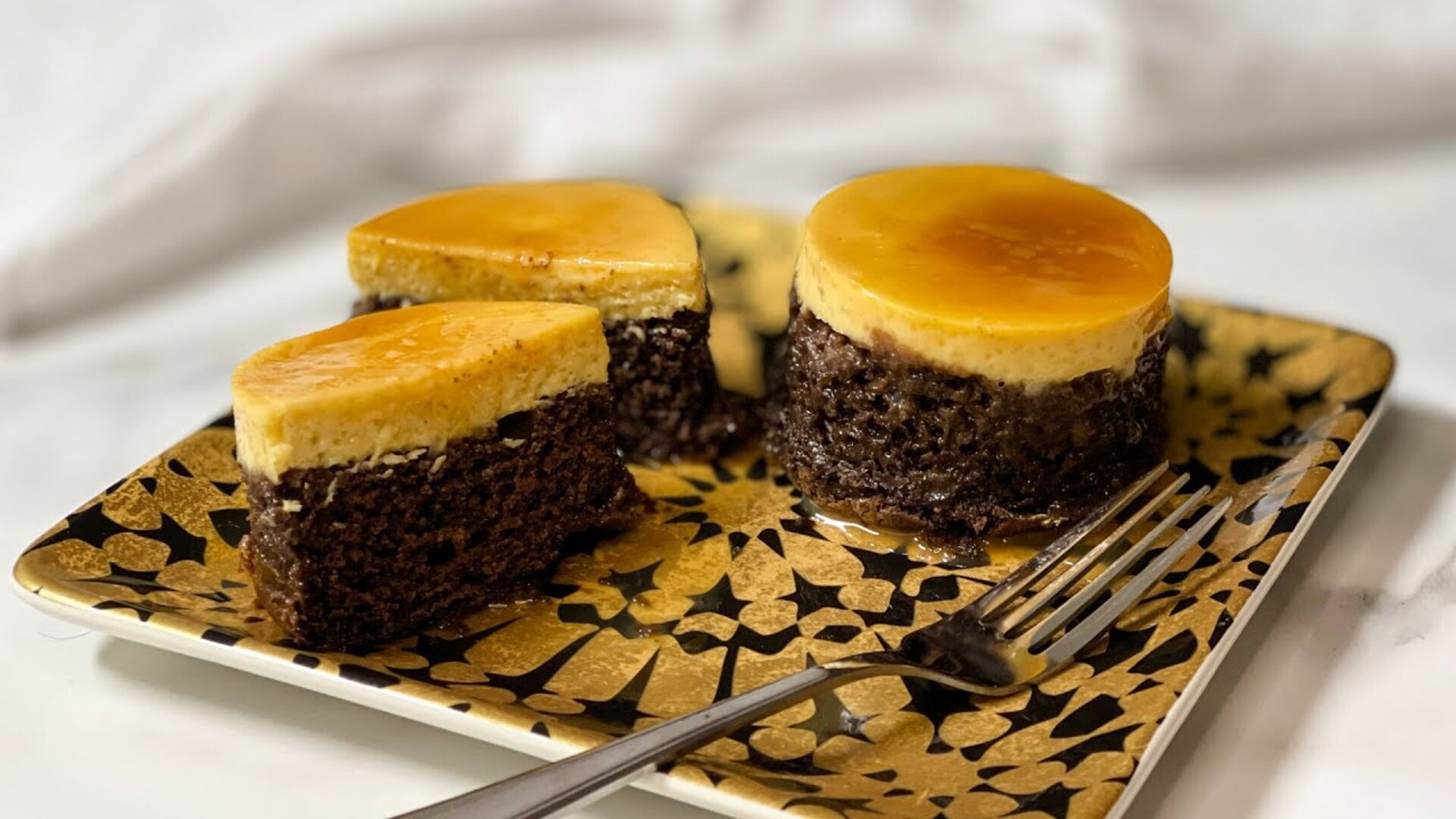 Video thumbnail for This Mini Chocoflans Recipe Will Be Your New Go-To Dessert