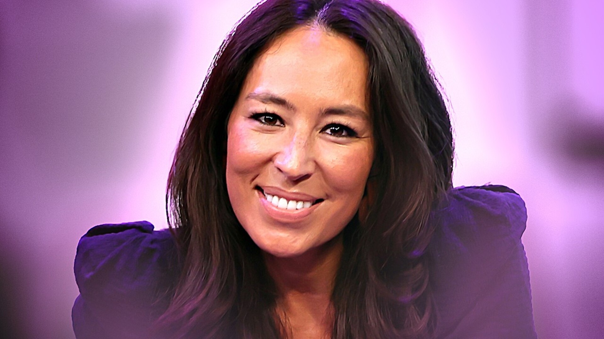 Video thumbnail for Joanna Gaines' Spicy 2023 State Dinner Look Was One Of Her Boldest Fashion Swings