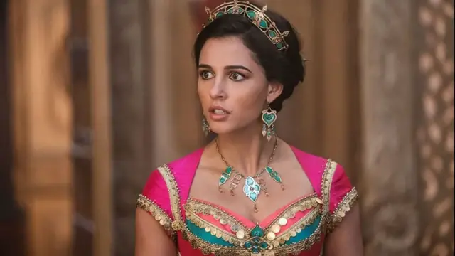 Video thumbnail for Small Details In Aladdin You Missed