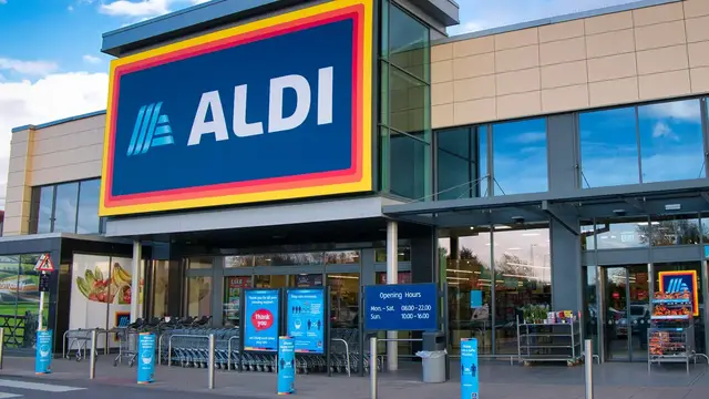 Video thumbnail for The Real Reason Why Aldi Cashiers Scan Your Items Quickly