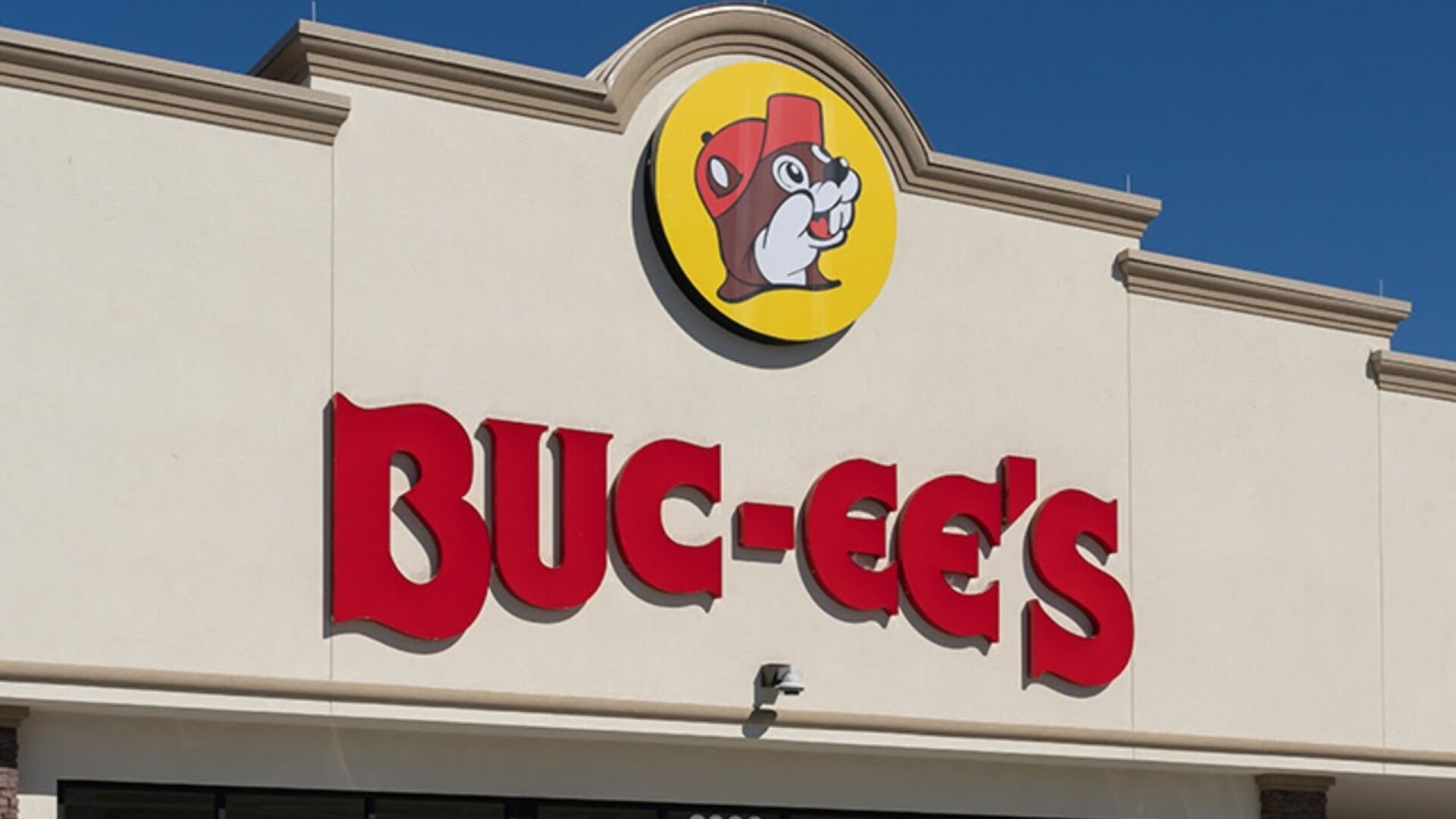 Video thumbnail for The List Of Foods You Need To Try At Buc-Ee's