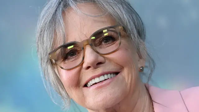Video thumbnail for Older Celebrities Who Used To Be Stunning