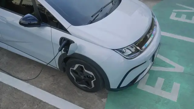 Video thumbnail for Cómo Vender Autos Eléctricos Estrategias Comerciales para Cerrar Más Ventas