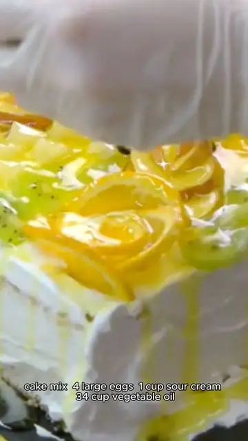 'Video thumbnail for honey bun cake recipe'