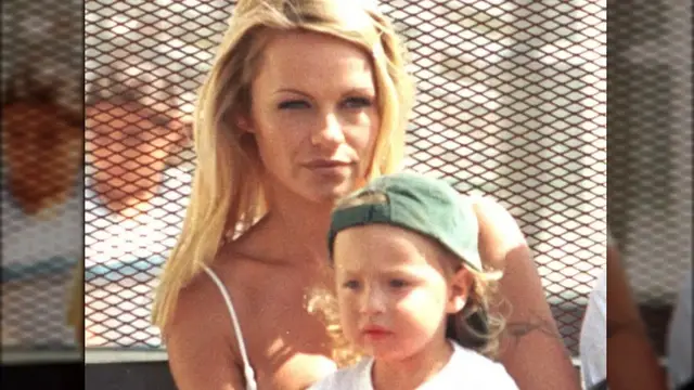 'Video thumbnail for Pam Anderson's Sons Are Absolute Knockouts Today'