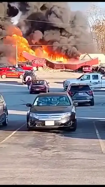 'Video thumbnail for Victims killed and injured in explosion at Hillsboro Jimbo's Auto Repair identified'