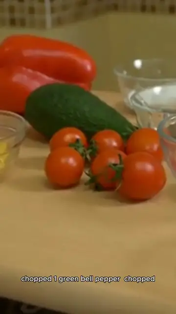 Video thumbnail for stuffed pepper soup recipe