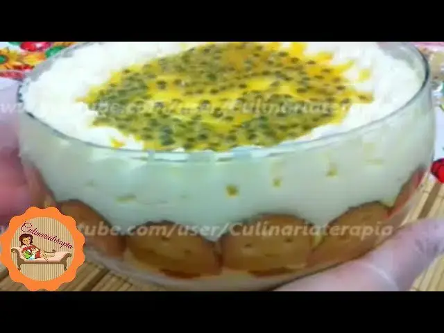 Video thumbnail for PAVÊ MOUSSE DE MARACUJÁ COM CREME DE COCO - RECEITA FÁCIL