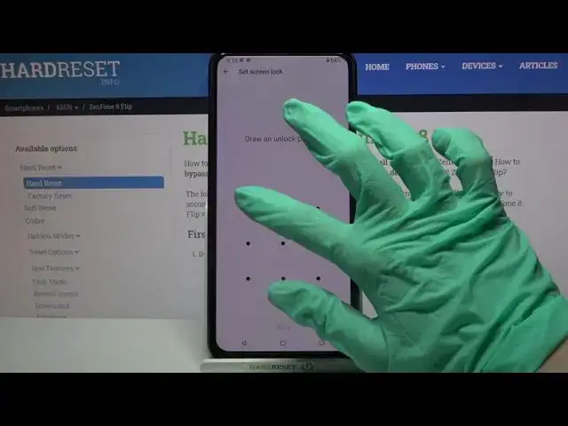 Video thumbnail for Unlock Method – ASUS ZenFone 8 Flip and Lock Screen Settings