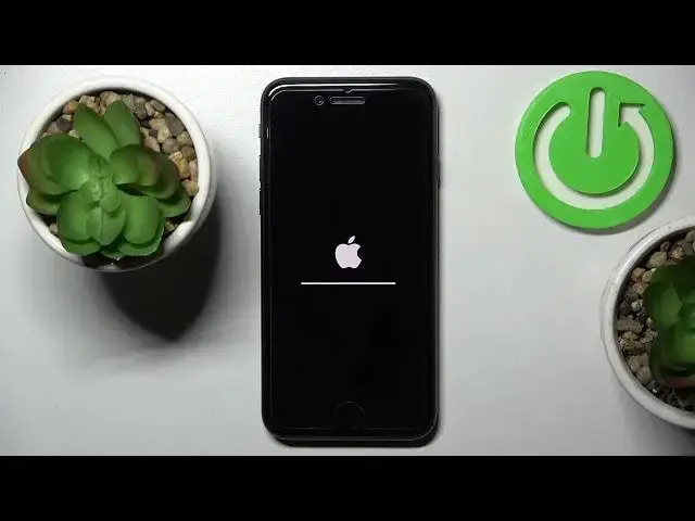 Video thumbnail for How to Reset Network Settings on iPhone SE 2022 - Fix No Service Issue
