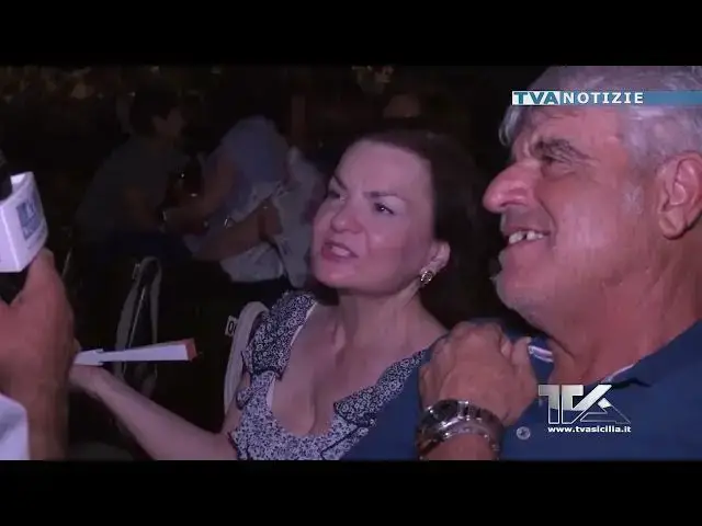 Video thumbnail for Adrano. Venerdì sera alla villa comunale al via la rassegna “Cinema sotto le stelle". Grande parteci
