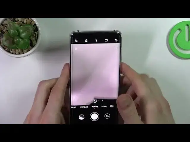Video thumbnail for How to Take a Live Photo in the Camera of HUAWEI Mate 50 Pro - Moving Picture