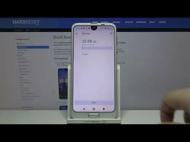 'Video thumbnail for How to Format SD Card in SHARP Aquos R2 – Erase External Storage'