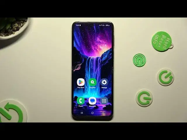 'Video thumbnail for Simplicity Redefined: Enabling and Disabling Easy Mode on SAMSUNG Galaxy Z Flip5!'