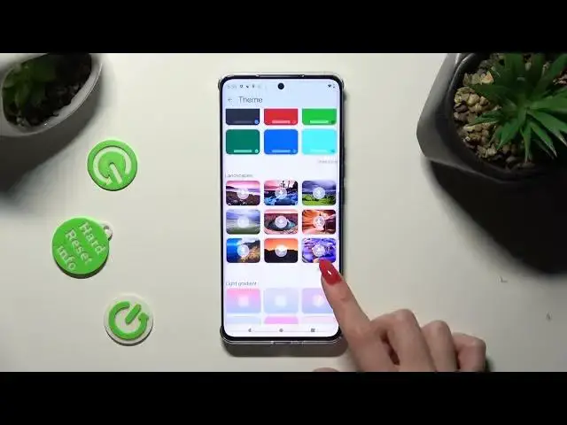 'Video thumbnail for How to Change and Customize Keyboard Theme on MOTOROLA Edge 40'