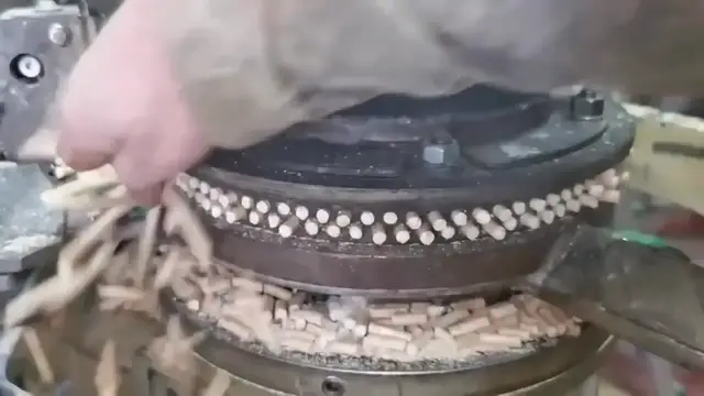 Video thumbnail for 10 PROFITABLE SMALL IDEAS 2024 - Innovate Your Mini Factory with Key Machines