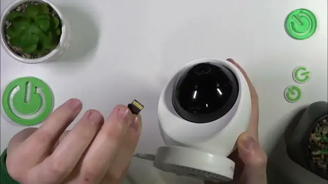 Video thumbnail for How to Put an SD Card into a MIBAO D100 IP Camera // IPC360 App