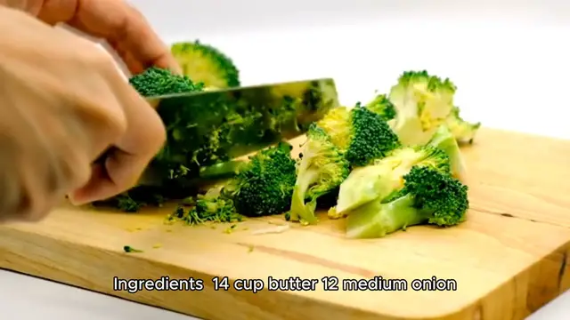 Video thumbnail for Panera broccoli cheese soup recipe