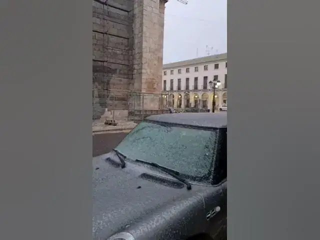 'Video thumbnail for NEVANDO EN PLENO MARZO EN TOLEDO'