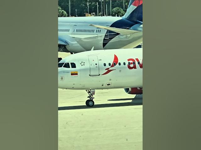 Video thumbnail for AVIANCA TIENE SALA VIP EN MIAMI 😱