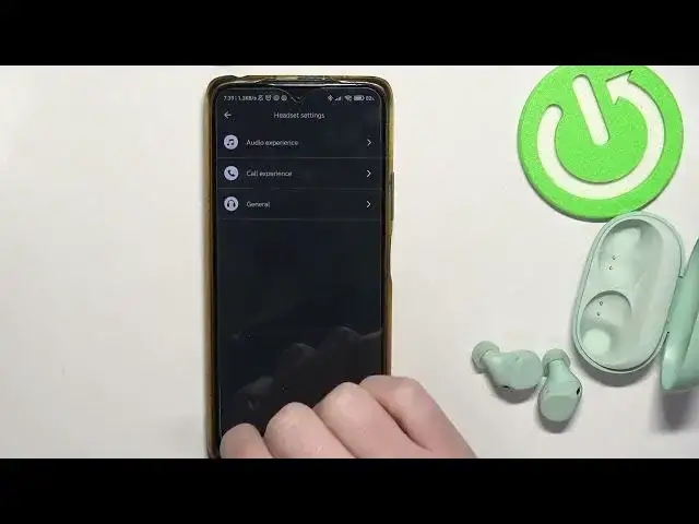 Video thumbnail for How To Auto Mute Microphones on Jabra Elite 7 Active?
