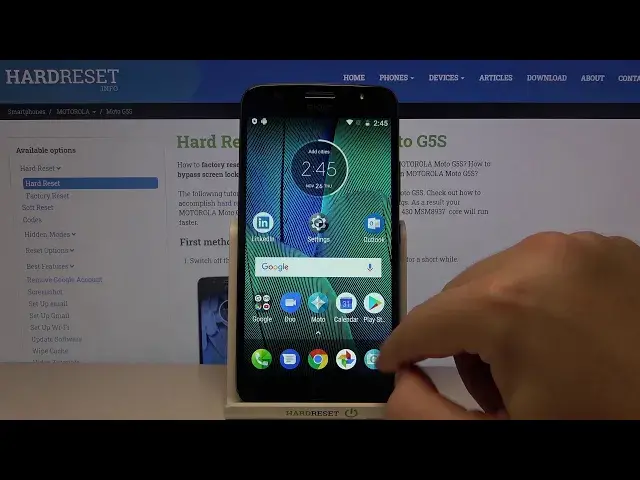 'Video thumbnail for How to Operate Split Screen View Motorola Moto G5S Plus - Divide Screen'