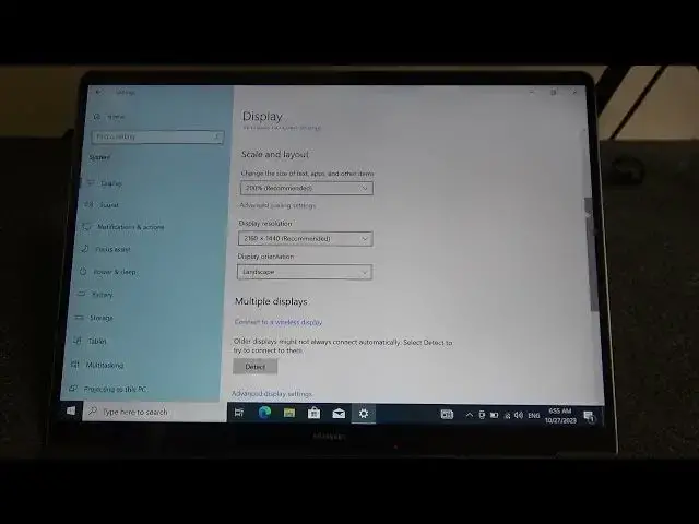 'Video thumbnail for How To Adjust Display Size On Huawei MateBook X'
