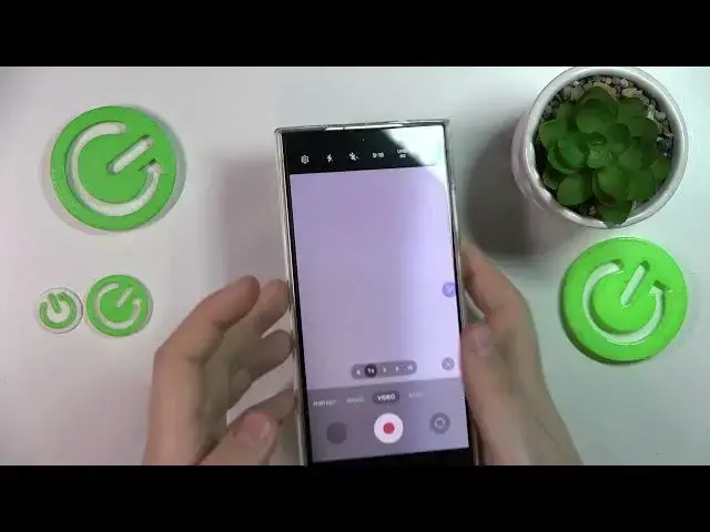 Video thumbnail for How to Use Object Tracking Focus on Samsung Galaxy S24 Ultra Camera