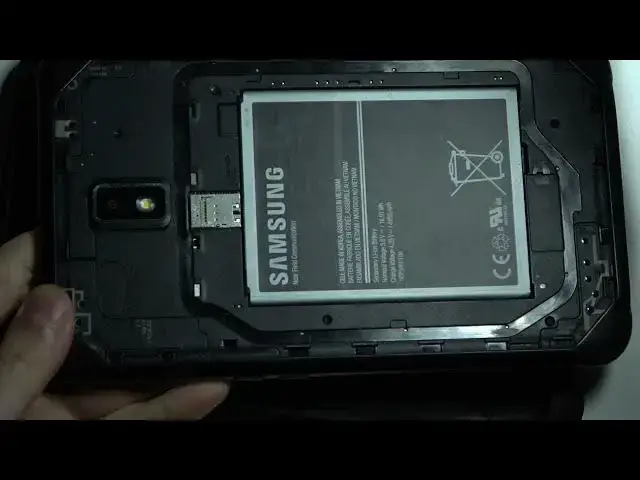 Video thumbnail for How to Remove Battery From SAMSUNG Galaxy Tab Active2 - Remove Back Cover