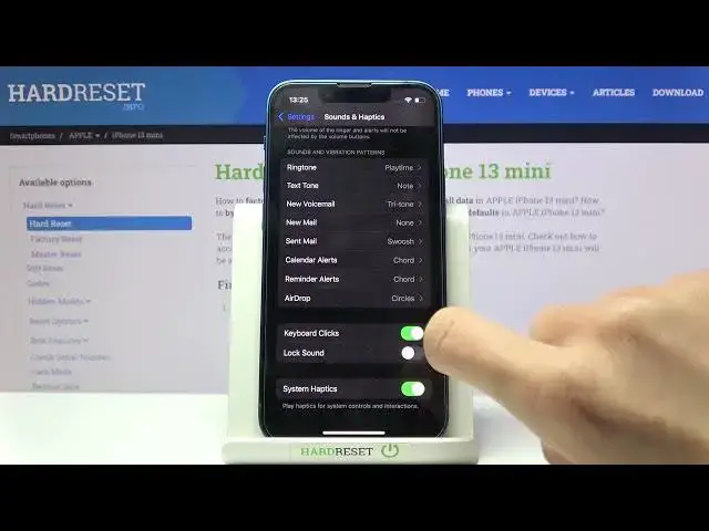 'Video thumbnail for How to Turn On/Off Keyboard Sounds on iPhone 13 mini – Keyboard Clicks'