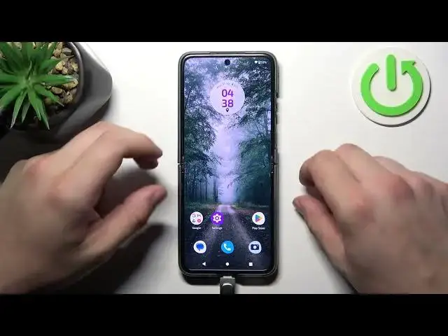 Video thumbnail for How to Connect Pendrive with Motorola Razr 40 – Insert Pendrive