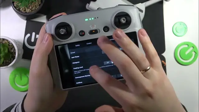 Video thumbnail for How to Manage White Balance Value in DJI Mini 3 Pro - Setting Manual/Automatic White Balance