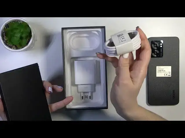 Video thumbnail for Does Oppo A77 have USB Cable in the Box?