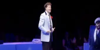 'Video thumbnail for Video: JJ Niemann in CATCH ME IF YOU CAN at Marriott Theatre'