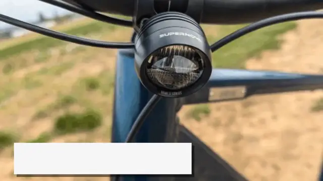'Video thumbnail for Fahrradlicht richtig einstellen: Neue Regeln für LED-Scheinwerfer'