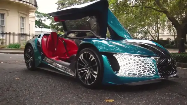 Video thumbnail for Glass Floor Car from the Future_(720P_60FPS)