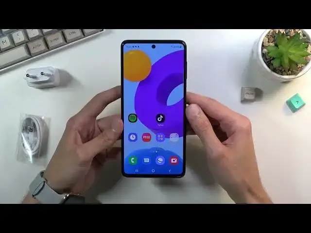 'Video thumbnail for SAMSUNG Galaxy M52 Unboxing & First Impresssion | What's In The Box'