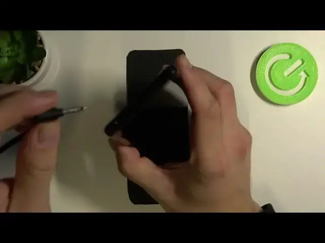 Video thumbnail for How to Connect Headphones to SONY Xperia 1 III – Plug in Headphones