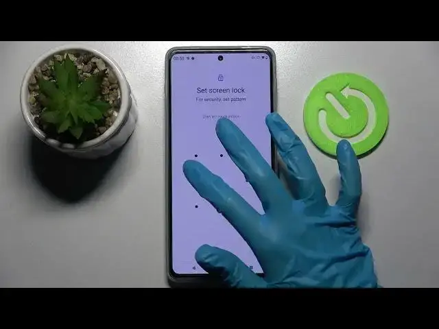 Video thumbnail for How to Set Up Screen Lock on MOTOROLA Edge 20 Pro - Select Lock Type