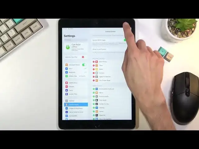 Video thumbnail for How to Enable Power Saving Mode on iPad 2021 - Turn On Low Power Mode