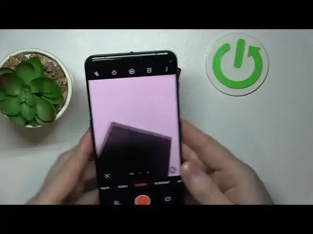 Video thumbnail for How To Make Macro Photos With OnePlus 11
