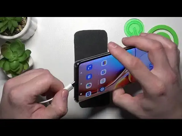 'Video thumbnail for How To Connect Headphones To Motorola Edge 40 Pro'