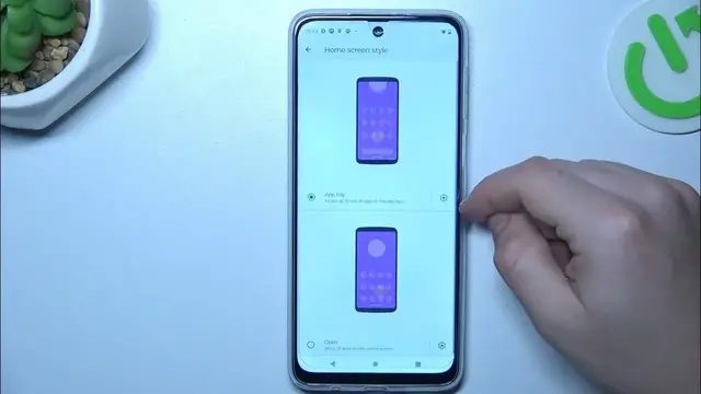 Video thumbnail for How to Automatically Add New Apps to Home Screen on MOTOROLA Moto G22