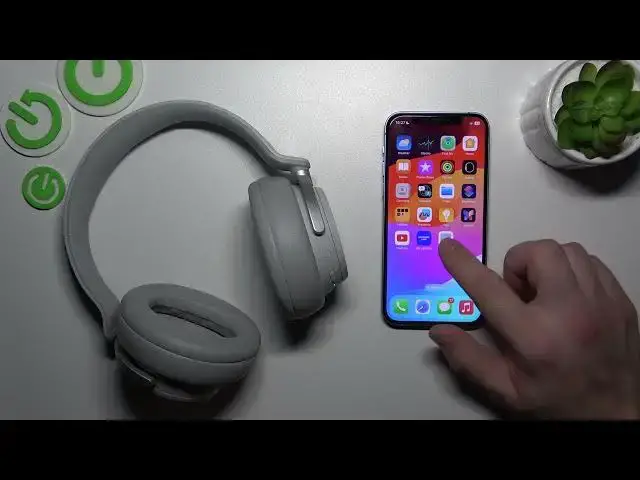 'Video thumbnail for Microsoft Surface Headphones   check battery level'