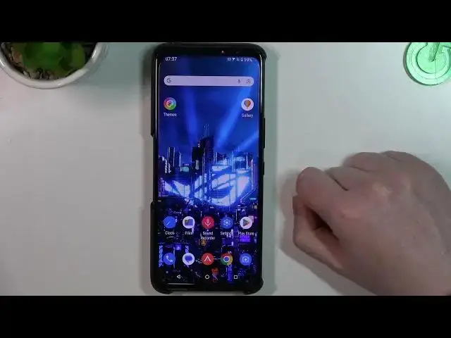 'Video thumbnail for How To Call Emergency In UK Using Asus ROG Phone 6D'
