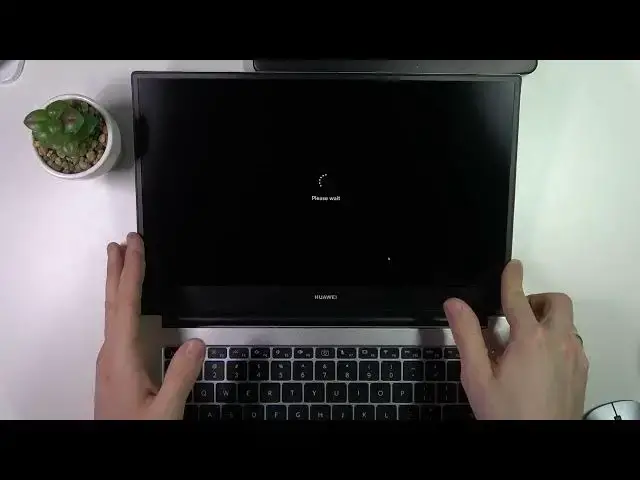 Video thumbnail for How to Open Troubleshoot Mode on Huawei Matebook D14 2021 - Open Safe Mode