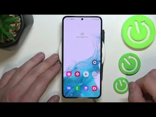 'Video thumbnail for Can the Samsung Galaxy S22 be Charged Wirelessly?'