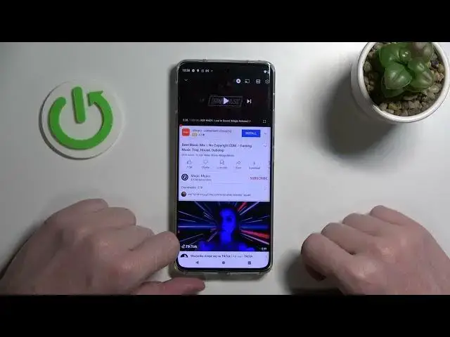 Video thumbnail for Does MOTOROLA Edge 30 Fusion Have Stereo Speaker?